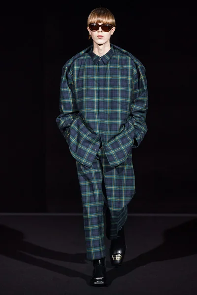 Look 39